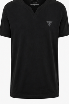 GUESS Black Men's T-Shirt – Style 021