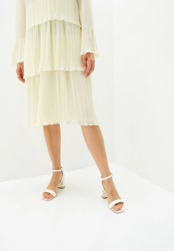 Heeled Glossy Beige Sandals