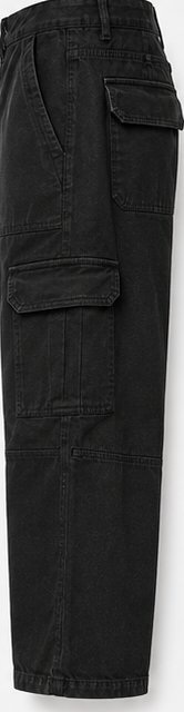 Bershka Black Cargo Jeans — detail 3