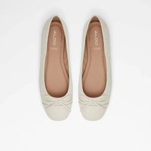 Flat Boots