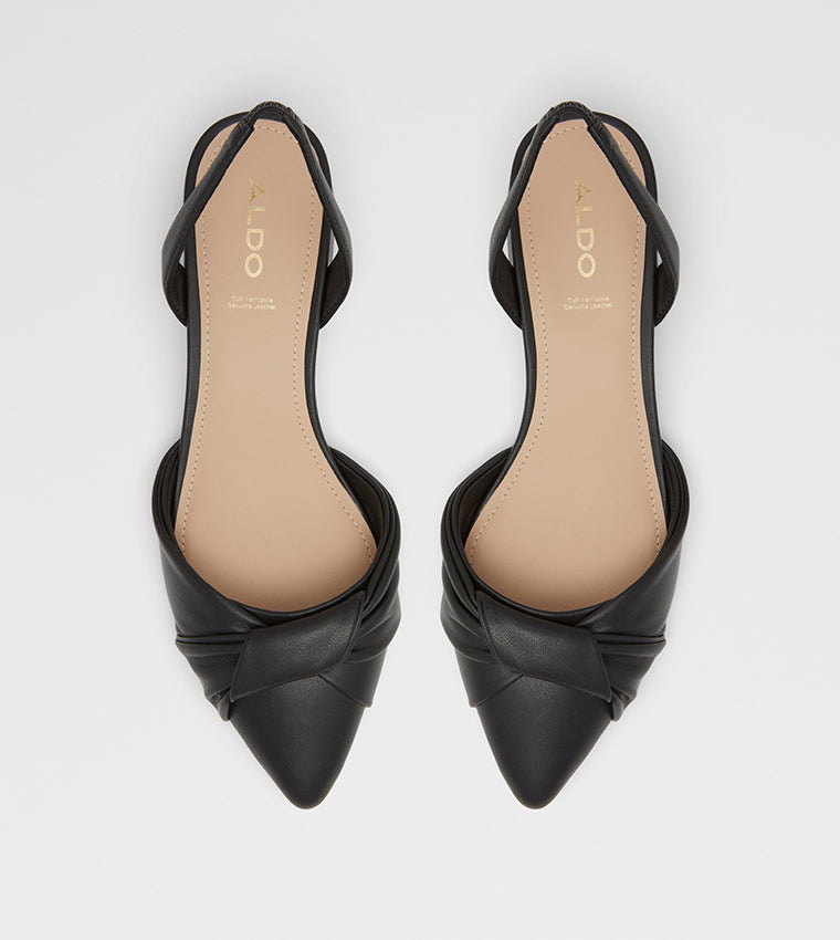 Heeled Closed-toe Black Sandals