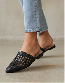 Flat Open-toe Black Mules